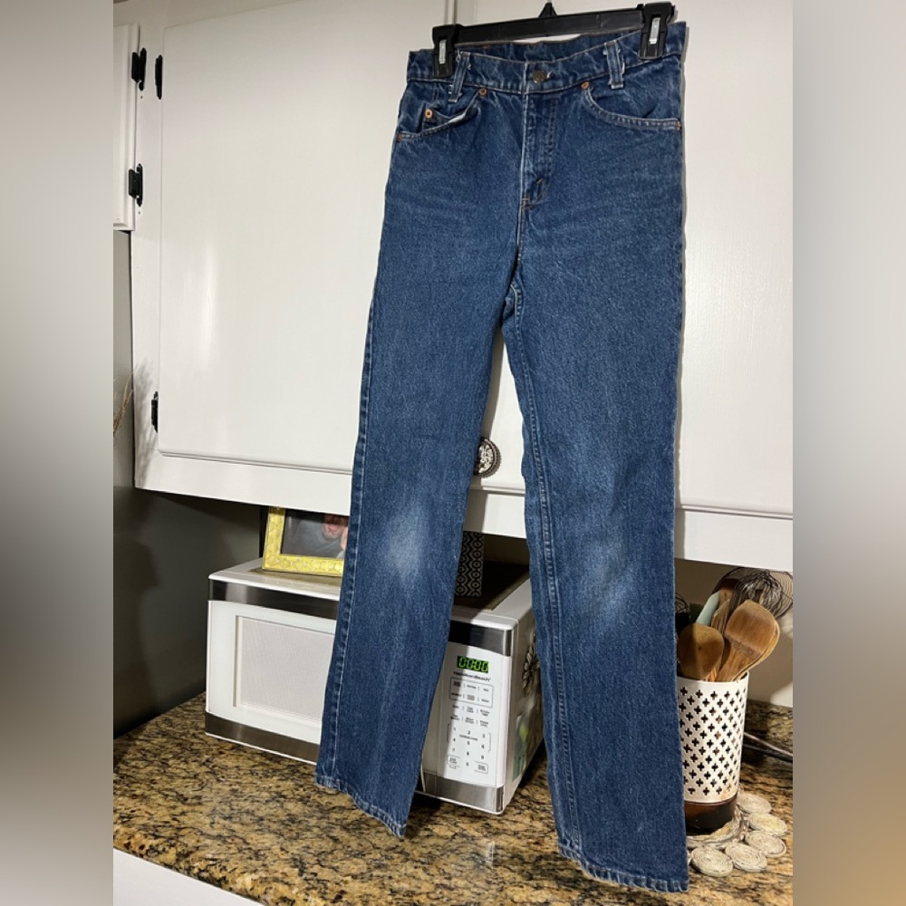 Vintage Levi’s students jeans size 28💙